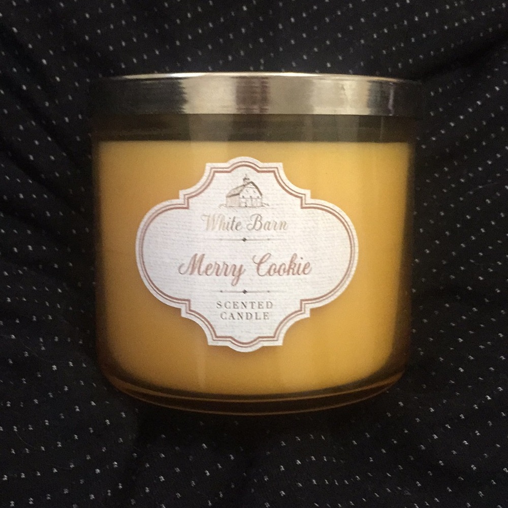 Bath & Body Works Merry Cookie Candle